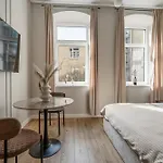 In Centre Self Check-in No 5 *