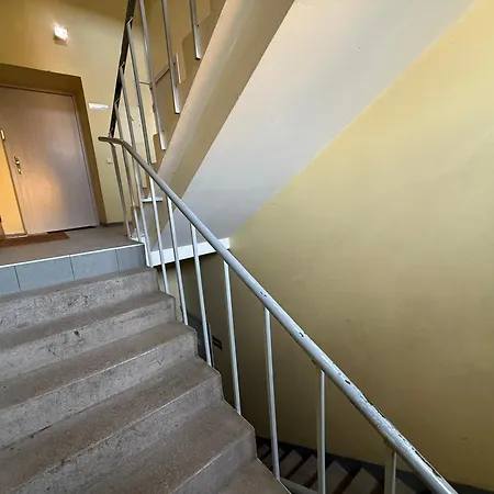 In Centre Self Check-in No 5